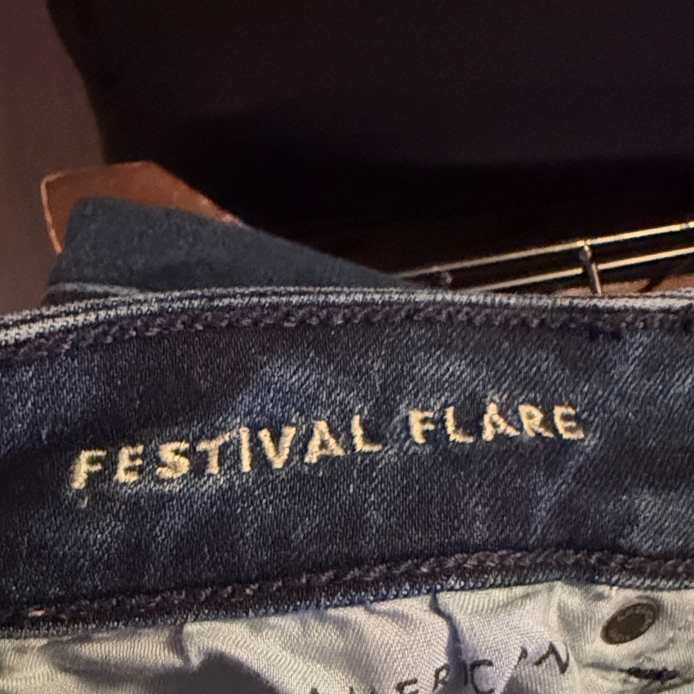 American Eagle Outfitters Dark Blue Flare Jeans - Picture 3 of 4